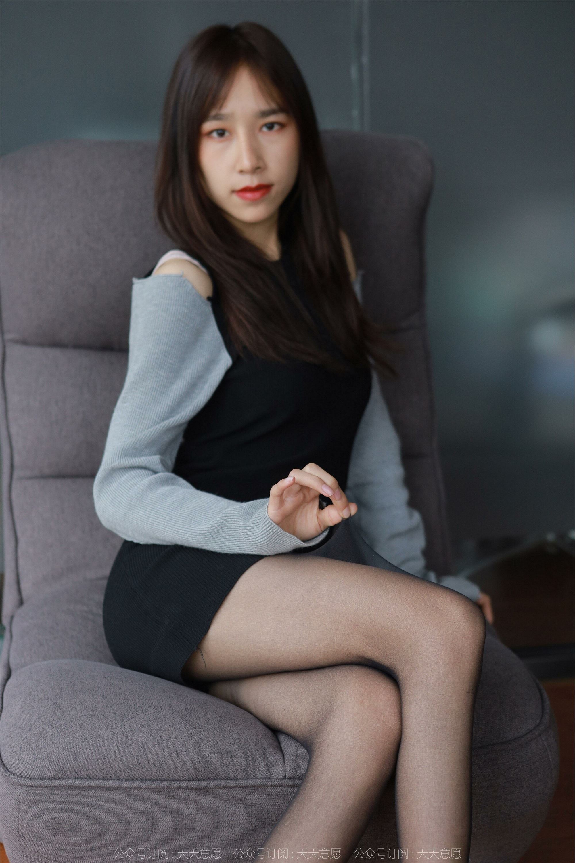 IESS异思趣向 2022.03.26 丝享家1040：美子《沙发上的黑丝》